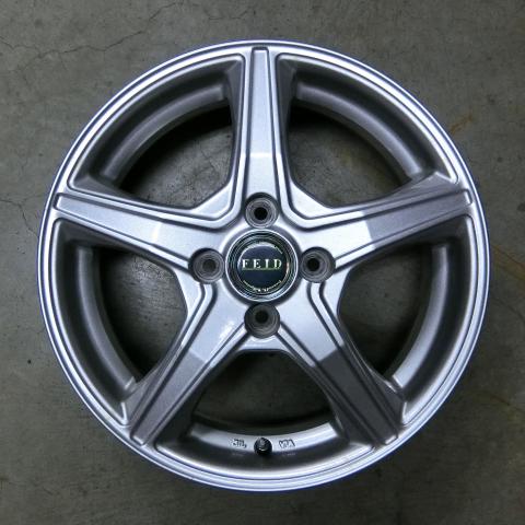 社外アルミホイール 15x5,5 4H 100 +45 シルバー