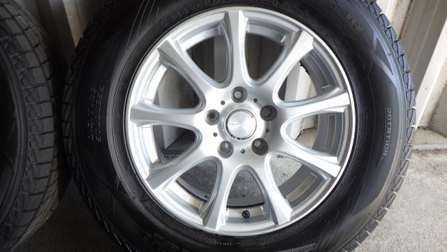 デリカD5等に ２０２４年製 10~10.5mm山！ダンロップWINTER MAXX SJ8 215/70R16 100Q 16x6.5J 114.3-5H ET40 ４本セット