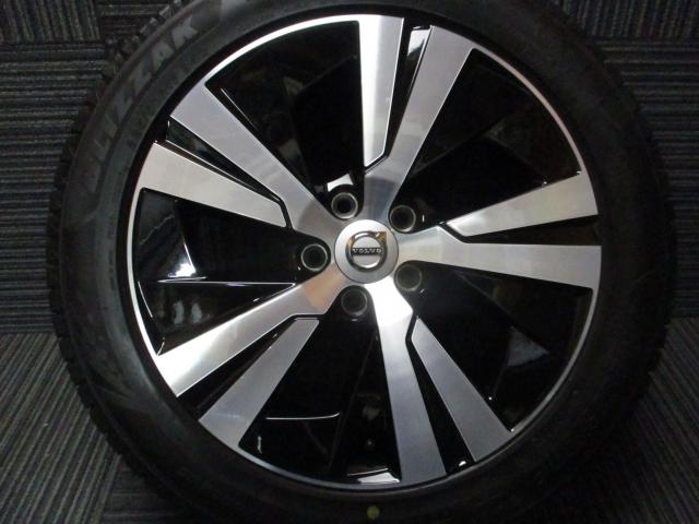 ボルボ純正　V60　17×7J（+40.5）5H-108/　225/50R17（ブリヂストン　VRX3）タイヤバリ山　2023年製造