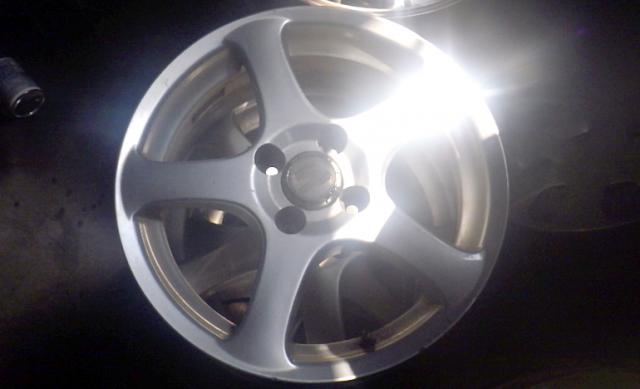 札幌でホイール：15インチの中古パーツ一覧｜CARさっぽろ page1