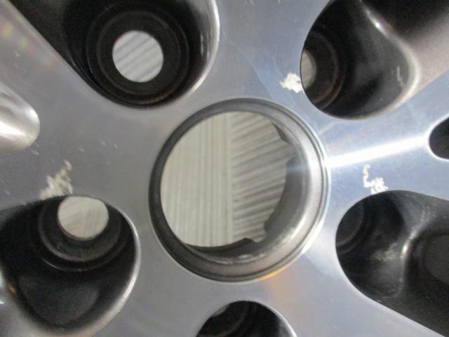 ジャガー純正　Fペイス　19×8.5J（+45）5H-108/　255/55R19（ダンロップ　ウィンターマックス　SJ8）タイヤバリ山　2024年製造