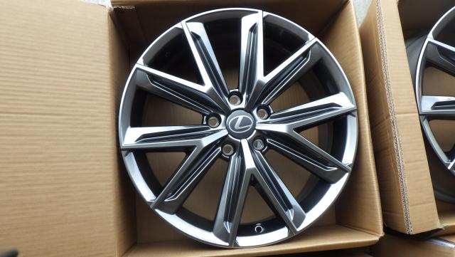 18×7J 5H/114.3 40  レクサスLBX純正　新車外し 18ｘ7J ET40 5H114.3 ４本セット