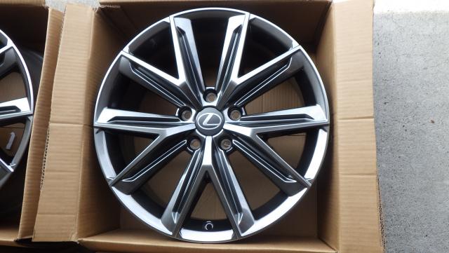 18×7J 5H/114.3 40  レクサスLBX純正　新車外し 18ｘ7J ET40 5H114.3 ４本セット