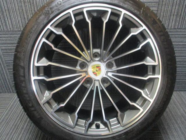 TSW WURTTEMBERG VICTOR　20×8.5/11J（+45/+55）5H-130/　275/40　315/35R20（ミシュラン　パイロットスポーツ4）ポルシェ　パナメーラ