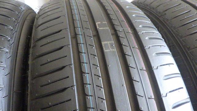 ヤリスクロス新車外し2026年製 ダンロップ ENASAVE EC300+ 215/50R18 92V 4本セット