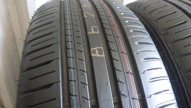 ヤリスクロス新車外し2026年製 ダンロップ ENASAVE EC300+ 215/50R18 92V 4本セット