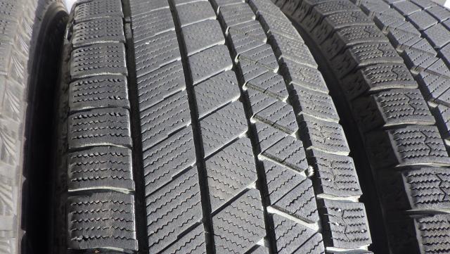 2022年製8.5分山前後 ブリヂストン ブリザック VRX3 215/65R16 98Q 中古４本セット 081014
