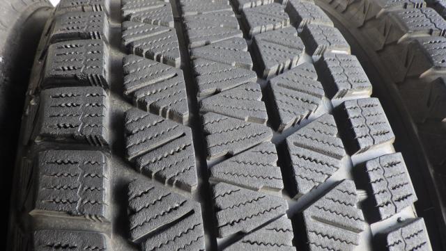 2021年製 9.3~9.5mm山！ブリジストン ブリザック DM-V3 265/65R17 112Q 中古４本セット 081014