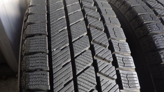 2024年製8.5~9分山前後 ブリヂストン ブリザックVRX3 175/65R15 84Q 中古4本セット 081014