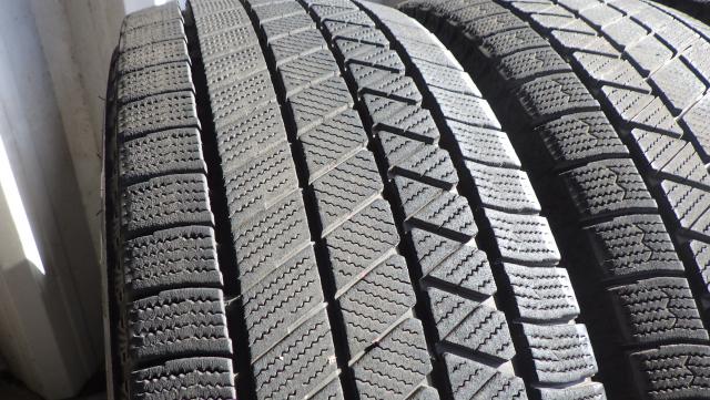 2022年製 ブリヂストン ブリザック VRX3 215/65R16 98Q 中古４本セット 081016