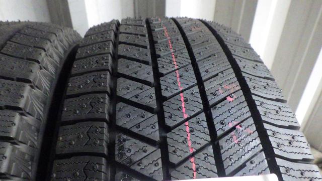 未使用 2023年製 BS ブリヂストン ブリザック VRX3 175/60R17 90Q ４本セット