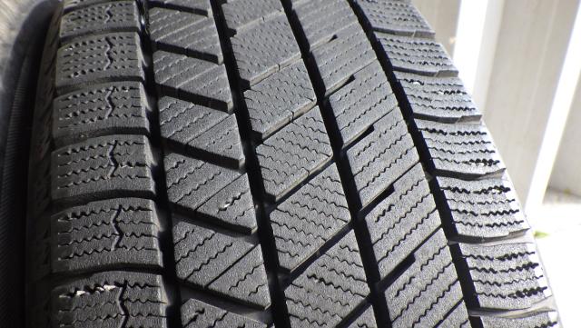 081030 2023年製 8.5分山前後！ ブリヂストン ブリザックVRX3 185/60R15 84Q 中古4本　