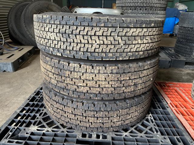 中古スタットレスタイヤ6本セット