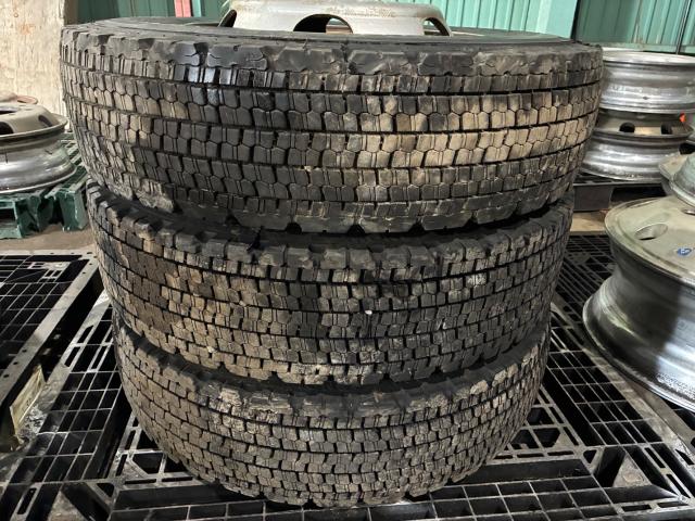 中古スタットレスタイヤ6本セット