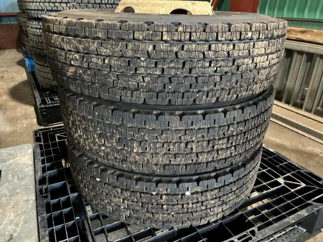 中古スタットレスタイヤ6本セット