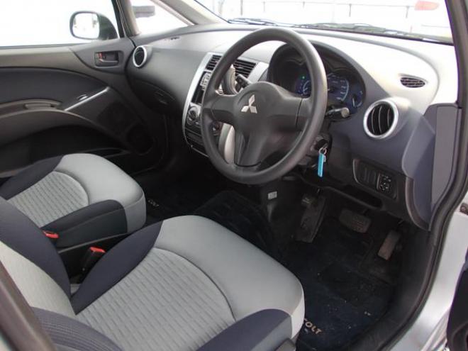 コルトカジュアル 4WD 1300 5Dr