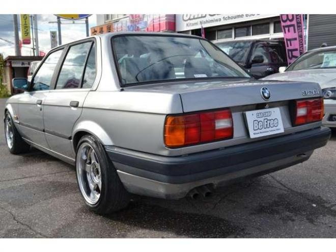 BMW3シリーズ 320i ローダウン 社外16インチ CDコンポ 2000 4SD