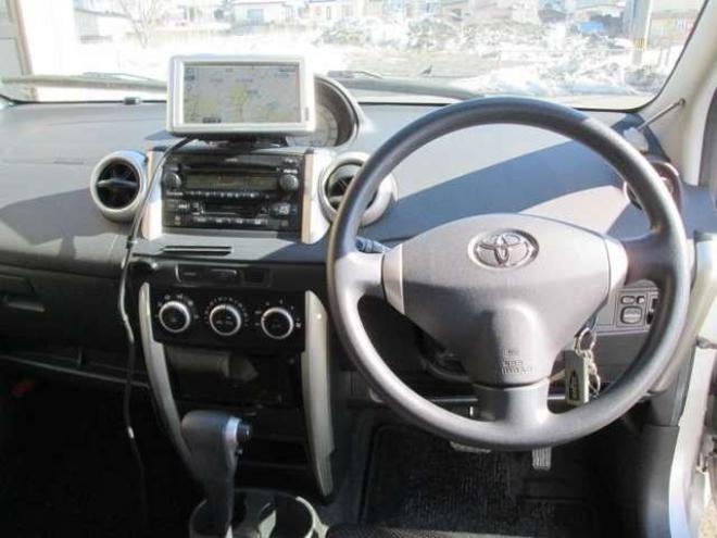 イスト1.5F 4WD ローダウン Eスタ付 5HB