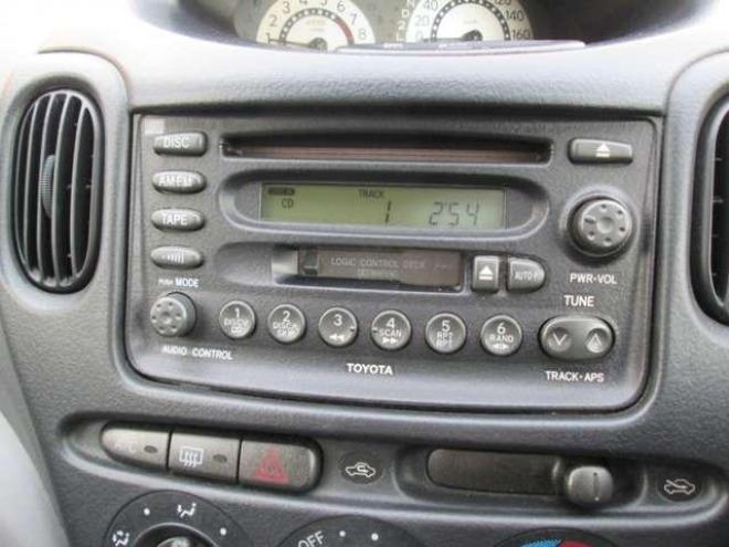 ファンカーゴ1.5 X 4WD 夏冬タイヤ Eスタ付 5HB