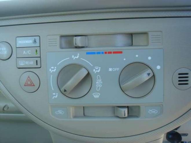 ポルテ1.5 150i HIDセレクション 4WD ワンオーナー 3HB