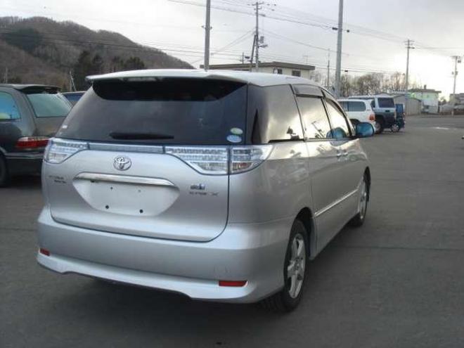 エスティマハイブリッド2.4 X 4WD 5Dr