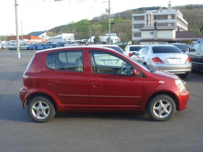 ヴィッツ1.3 クラヴィア 4WD マニュアル ワンオーナー 5HB
