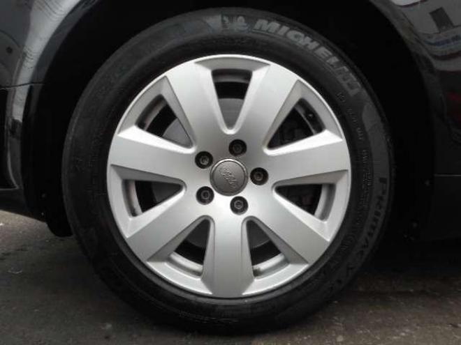 アウディA4アバント 2.0 TFSI クワトロ 4WD 5WG