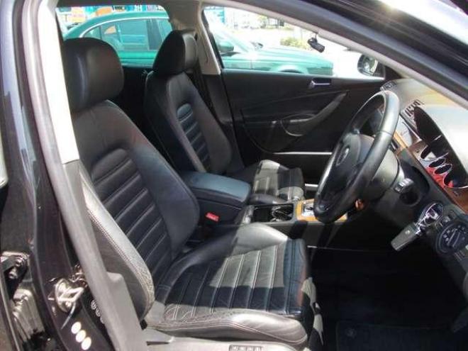 パサートヴァリアントV6 4モーション 4WD 3200 5WG