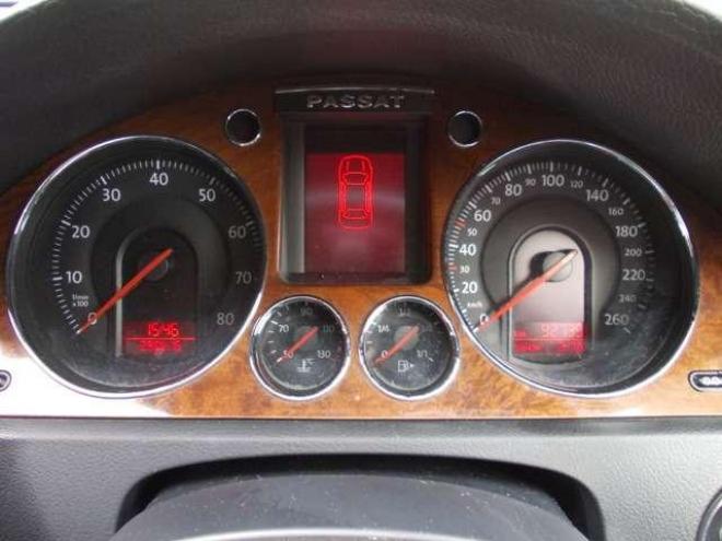 パサートヴァリアントV6 4モーション 4WD 3200 5WG