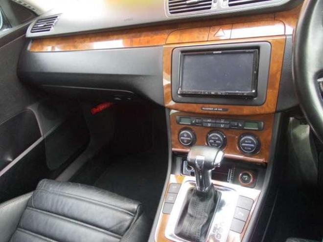パサートヴァリアントV6 4モーション 4WD 3200 5WG
