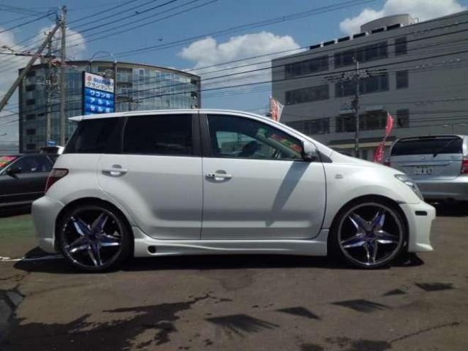 イスト1.5 F Lエディション 4WD 5HB