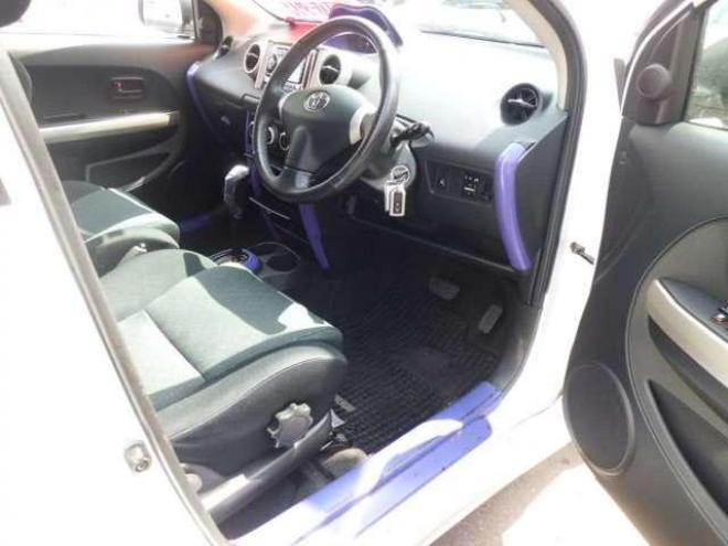 イスト1.5 F Lエディション 4WD 5HB
