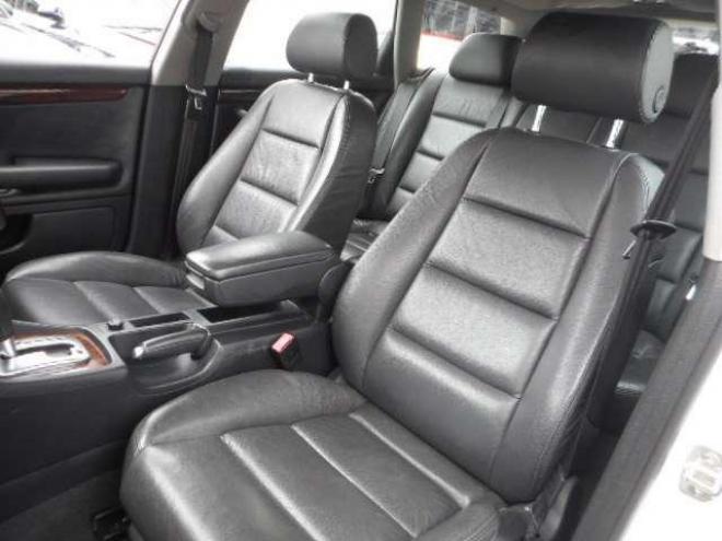 アウディA4アバント 1.8T クワトロ SE 4WD 5WG