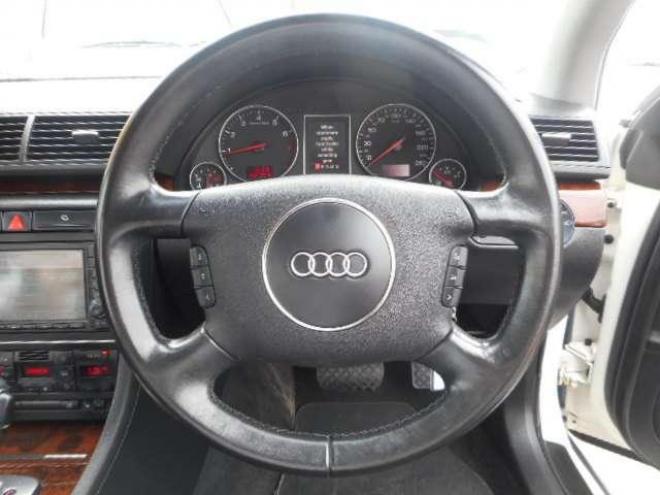 アウディA4アバント 1.8T クワトロ SE 4WD 5WG
