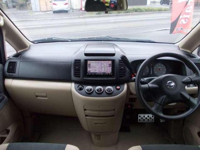 セレナ2.0 ハイウェイスター 4WD 5Dr