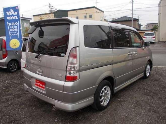セレナ2.0 ハイウェイスター 4WD 5Dr