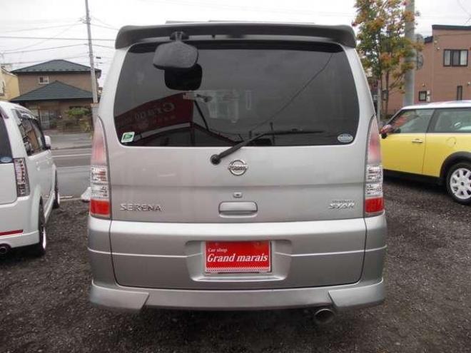 セレナ2.0 ハイウェイスター 4WD 5Dr