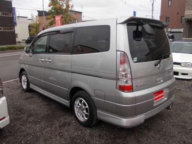 セレナ2.0 ハイウェイスター 4WD 5Dr