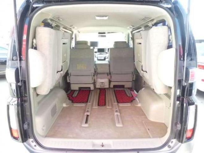 エルグランド3.5 V 70th-II 4WD 5Dr