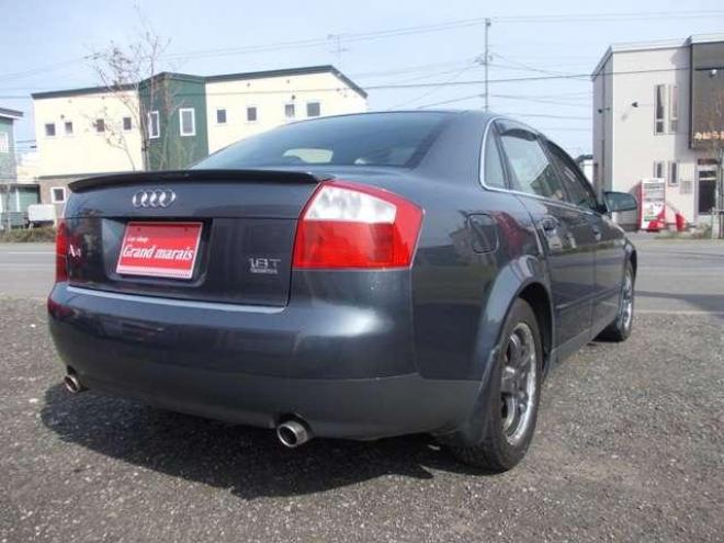 アウディA4 1.8T クワトロ 4WD 4SD