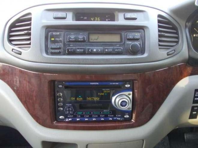 ハイエースレジアス 2.7 4WD 4Dr
