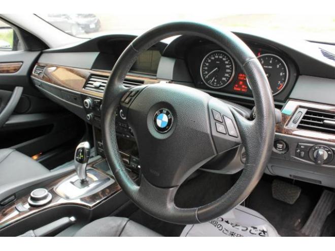 BMW525iツーリング　ハイライン 2500 5Dr