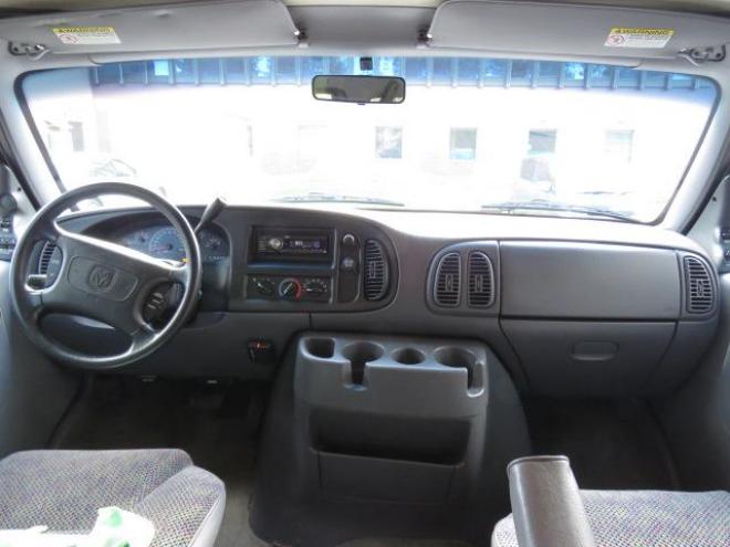 ダッジラムバン　ショーティー 5200 4Dr