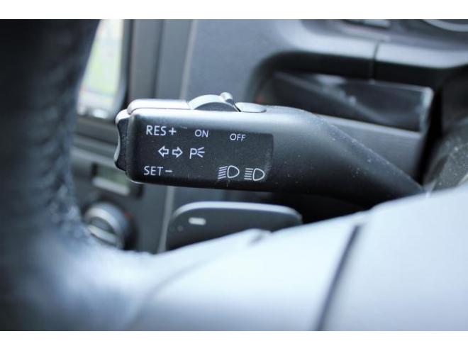 ワーゲンVWゴルフ　GT　TSI 1400 5Dr