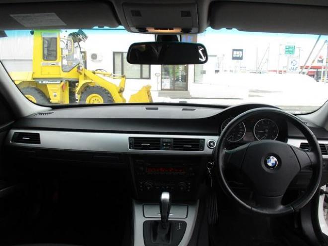 BMW320i 2000 5Dr