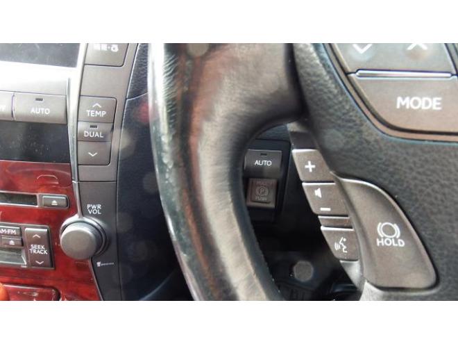 レクサス600h Iパッケージ 4WD 4WD 5000 4Dr