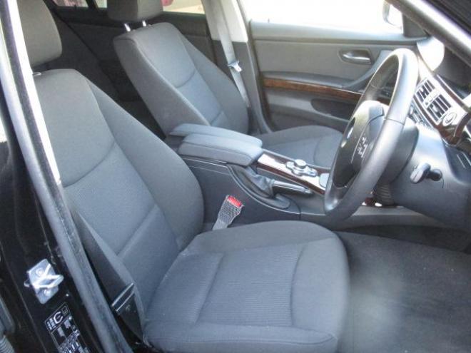BMW325iハイラインパッケージ 2500 5Dr
