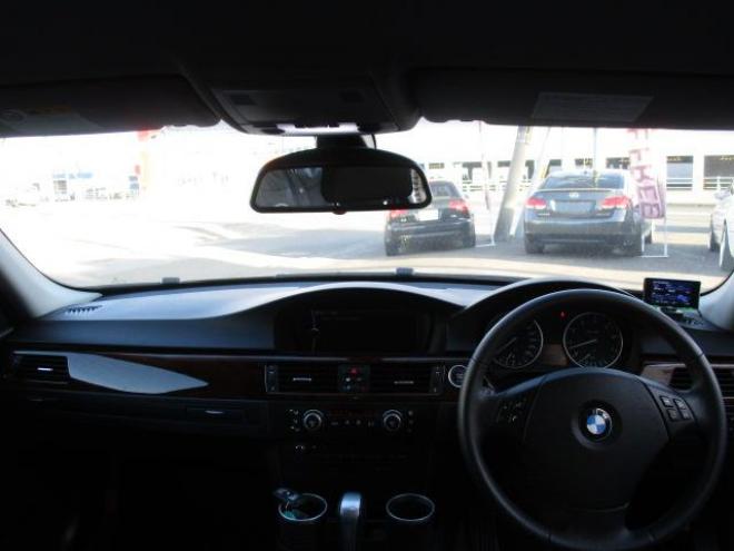 BMW325iハイラインパッケージ 2500 5Dr