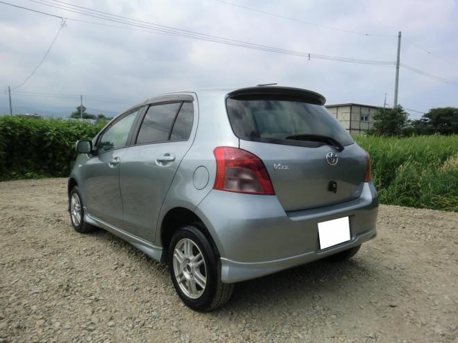 ヴィッツFアドバンスドED 4WD 1300 5Dr