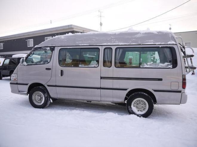 ハイエースバンキャンピング 4WD ディーゼル 3000 4Dr